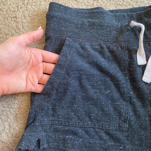 Bundle of workout shorts various brands - Picture 3 of 11